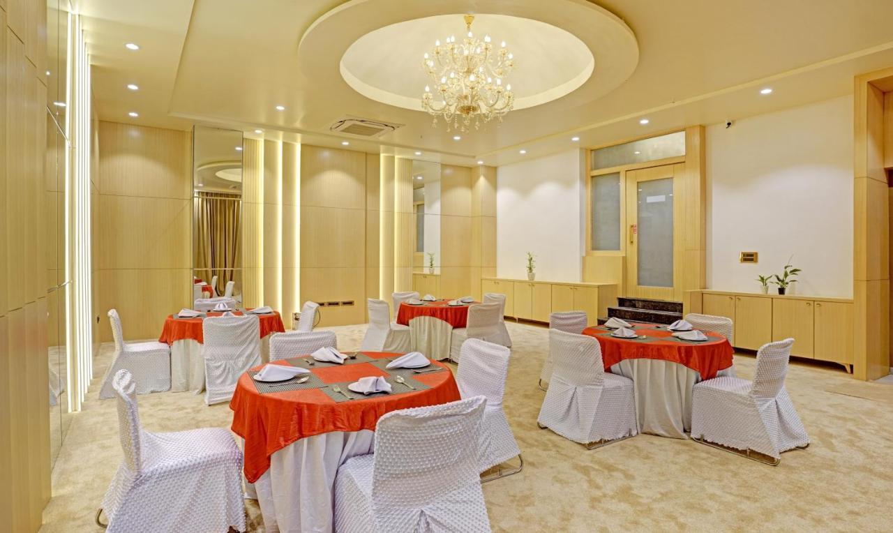 Treebo Premium Golden Bliss Trimurti Nagar Square Nagpur Ngoại thất bức ảnh